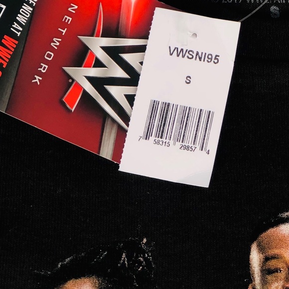WWE T-Shirt - Picture 4 of 12